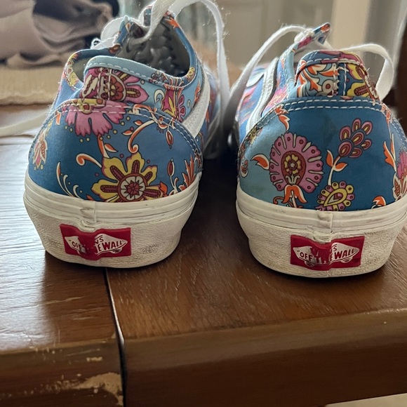 Vans Women's Blue Floral Low-Top Sneakers - Picture 4 of 5